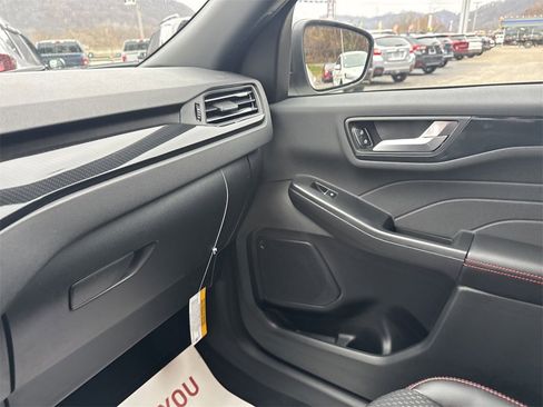 New 2026 Ford Escape ST-Line w/ Cold Weather Package image 23