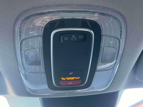 Used 2024 Hyundai Elantra SEL image 31