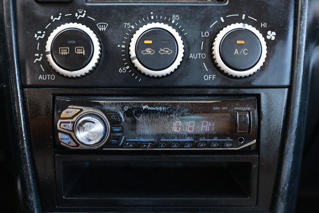 Used 2004 Lexus IS 300 RWD image 37