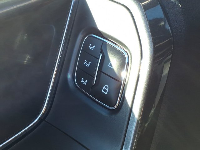 Used 2023 Ford F150 Lariat AWD/4WD image 17