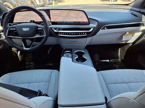New 2026 Cadillac Lyriq Luxury RWD image 11