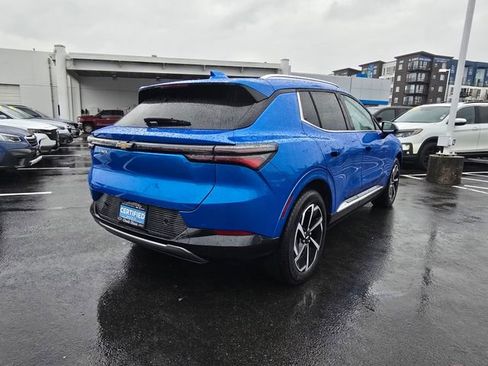 Certified 2025 Chevrolet Equinox EV LT w/ Convenience Package image 6