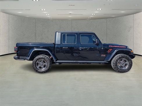 Used 2020 Jeep Gladiator Rubicon image 2