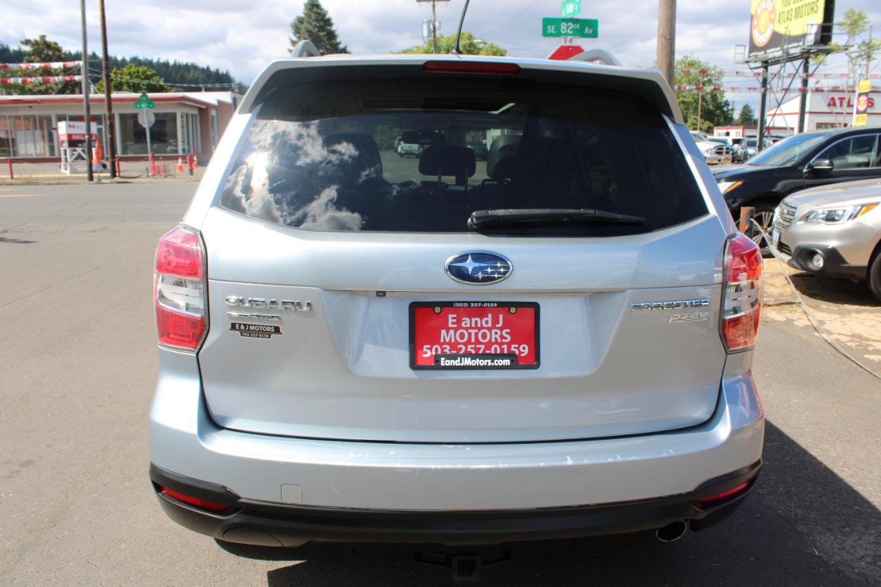 Used 2014 Subaru Forester 2.5i Limited AWD/4WD image 6