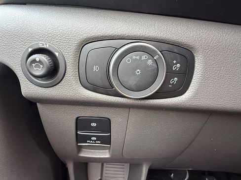Used 2024 Ford Transit 350 XLT RWD image 21