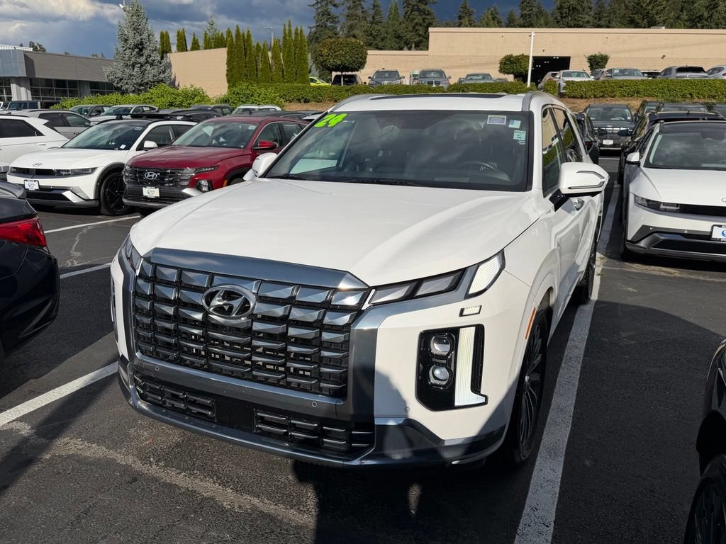 Certified 2024 Hyundai Palisade Calligraphy AWD/4WD image 3