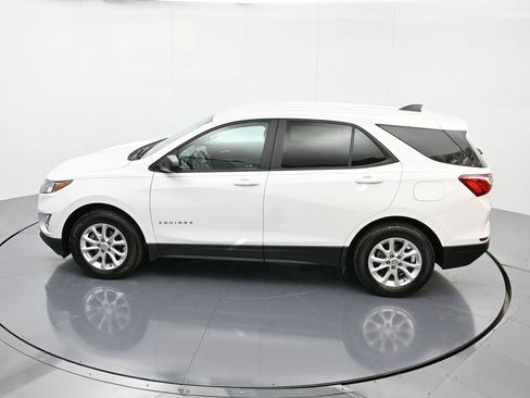 Used 2020 Chevrolet Equinox LS w/ LS Convenience Package image 41