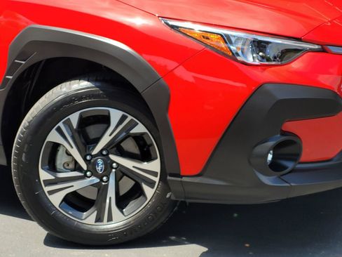 Certified 2025 Subaru Crosstrek 2.5i Premium w/ Popular Package #3 AWD/4WD image 5