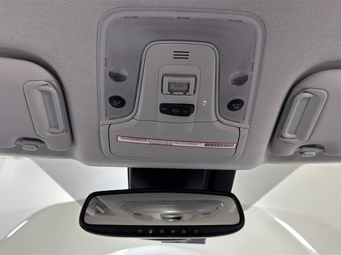 Used 2020 Toyota Prius Prime Limited image 11