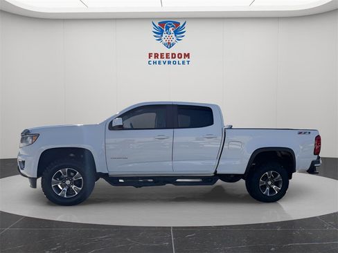 Used 2017 Chevrolet Colorado Z71 image 3