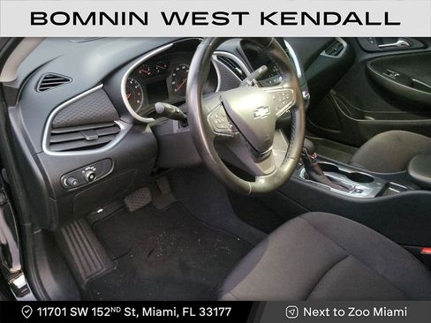 Used 2023 Chevrolet Malibu RS image 15