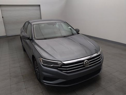 Used 2021 Volkswagen Jetta SE FWD image 14