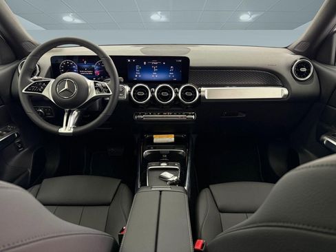 New 2026 Mercedes-Benz GLB 250 image 14