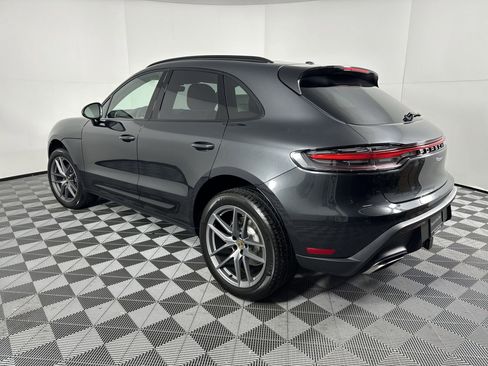Certified 2025 Porsche Macan image 3