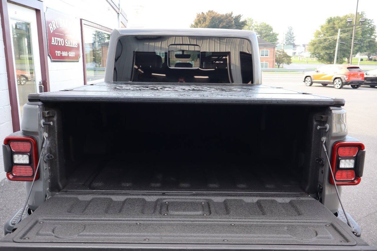 Used 2020 Jeep Gladiator Overland w/ Popular Equipment Package AWD/4WD image 4