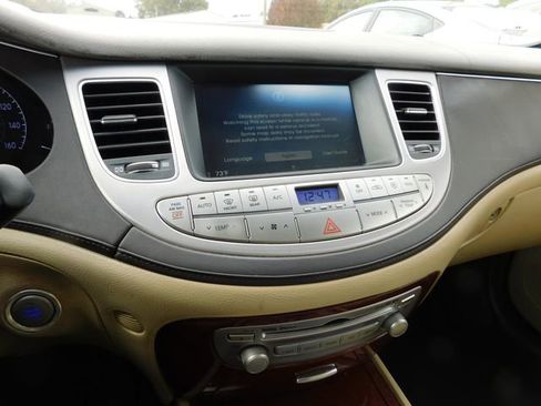 Used 2013 Hyundai Genesis 5.0 R-Spec image 21