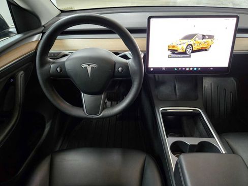 Used 2023 Tesla Model Y Long Range AWD/4WD image 20