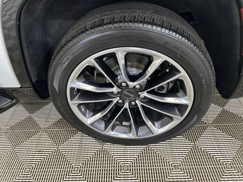 Used 2022 Jeep Wagoneer Series II w/ Premium Group I image 10