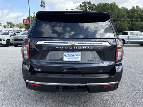Used 2023 Chevrolet Suburban LT RWD image 7