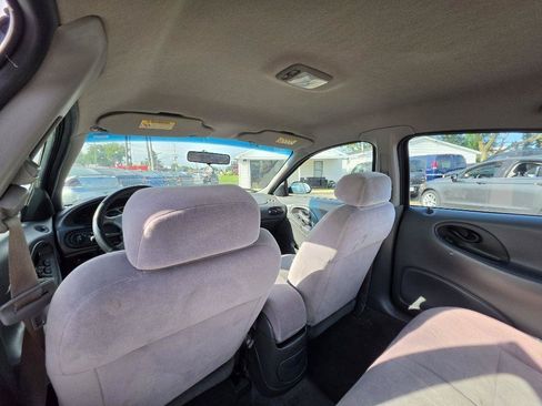 Used 1999 Ford Taurus LX FWD image 17