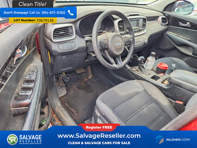 Used 2017 Kia Sorento FWD image 11