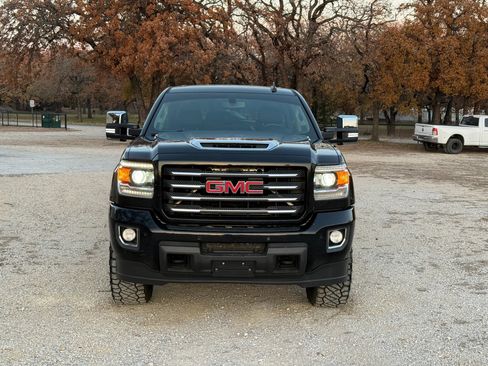 Used 2018 GMC Sierra 2500 SLT w/ Duramax Plus Package image 9