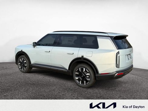 New 2027 Kia Telluride S image 3