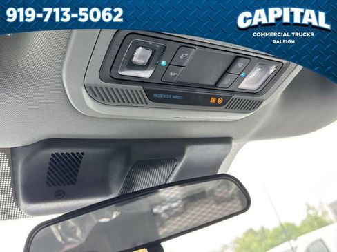 New 2025 Ford F550 2WD Regular Cab Super Duty w/ XL Chrome Package image 31
