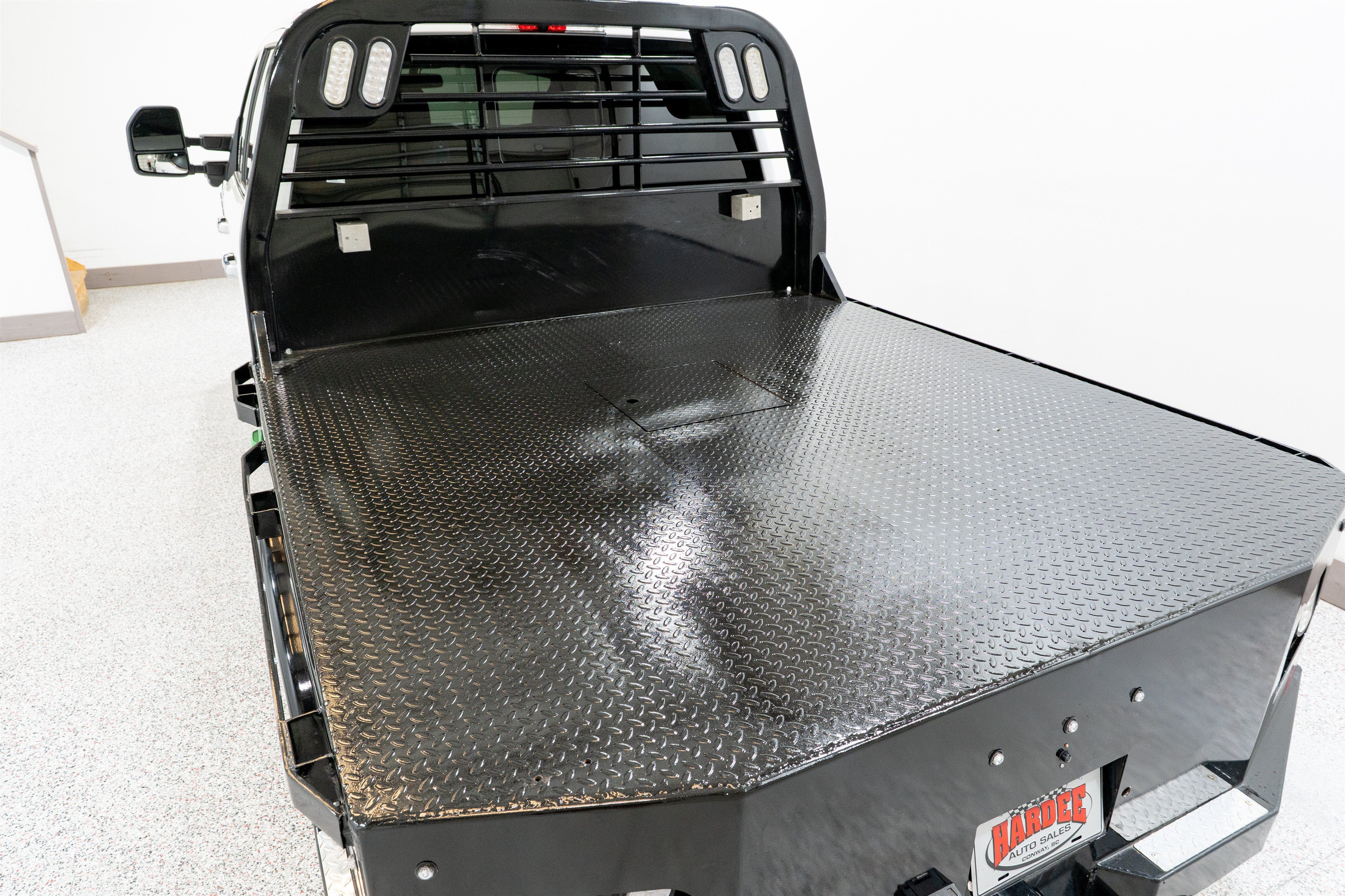 Used 2024 Ford F350 Limited w/ FX4 Off-Road Package AWD/4WD image 11