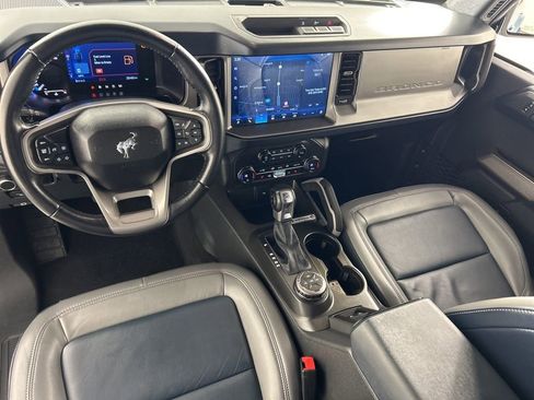 Used 2023 Ford Bronco Outer Banks image 15
