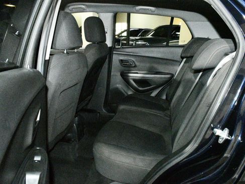 Used 2021 Chevrolet Trax LS w/ Tint and Cruise Package image 49