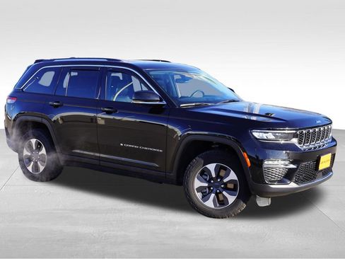 Certified 2022 Jeep Grand Cherokee Limited 4xe image 2