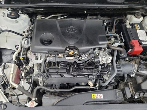 Used 2021 Toyota Camry SE FWD image 30