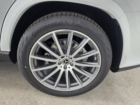New 2026 Mercedes-Benz GLS 450 4MATIC image 13
