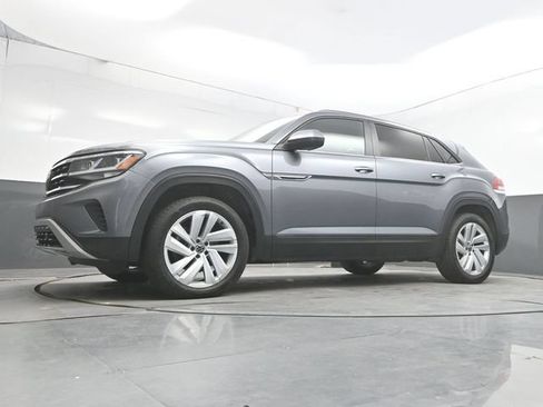 Used 2020 Volkswagen Atlas Cross Sport SE AWD/4WD image 24