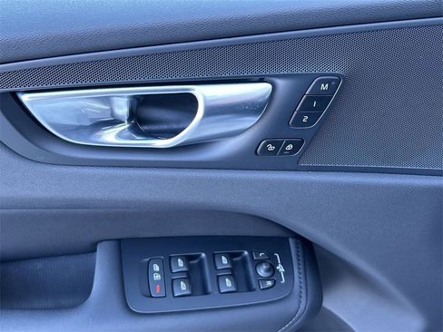 New 2026 Volvo XC60 B5 Plus w/ Climate Package image 16