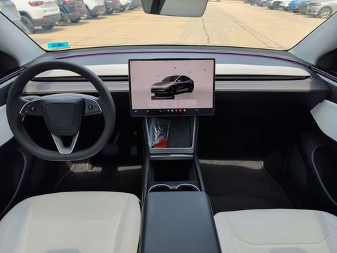 Used 2026 Tesla Model Y AWD image 14
