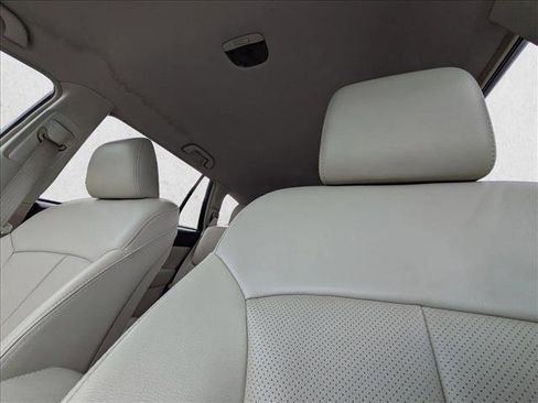 Used 2012 Subaru Outback 3.6R Limited image 14