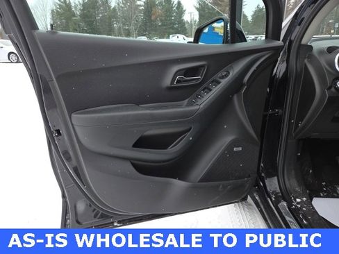 Used 2016 Chevrolet Trax LTZ image 35