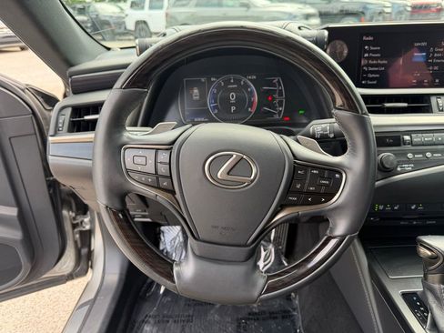Used 2020 Lexus ES 350 w/ Premium Package FWD image 17