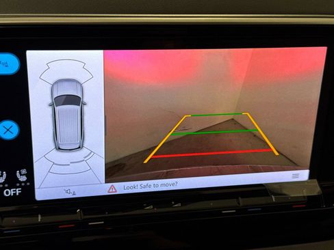 New 2026 Volkswagen Atlas SEL image 18