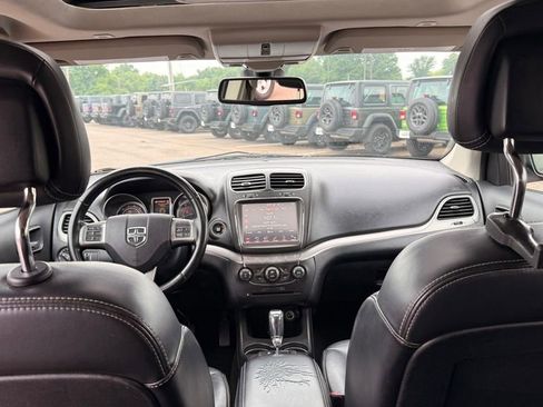 Used 2020 Dodge Journey Crossroad FWD image 31