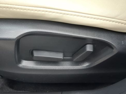 Used 2021 MAZDA CX-5 Touring image 17