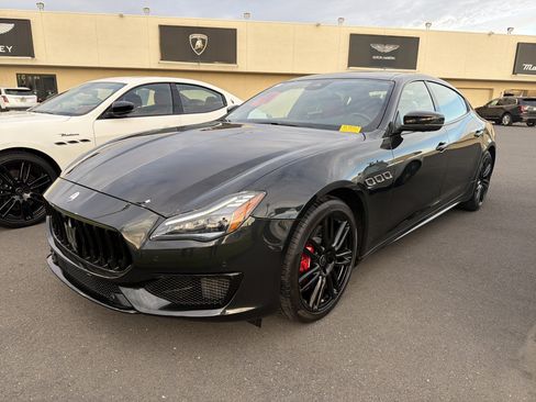 Used 2022 Maserati Quattroporte Modena Q4 image 1