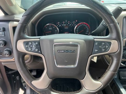 Used 2015 GMC Sierra 2500 Denali w/ Driver Alert Package AWD/4WD image 18