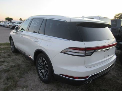 Certified 2022 Lincoln Aviator Reserve w/ Elements Package Plus AWD/4WD image 4