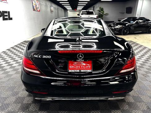 Used 2019 Mercedes-Benz SLC 300 w/ Premium Package image 21
