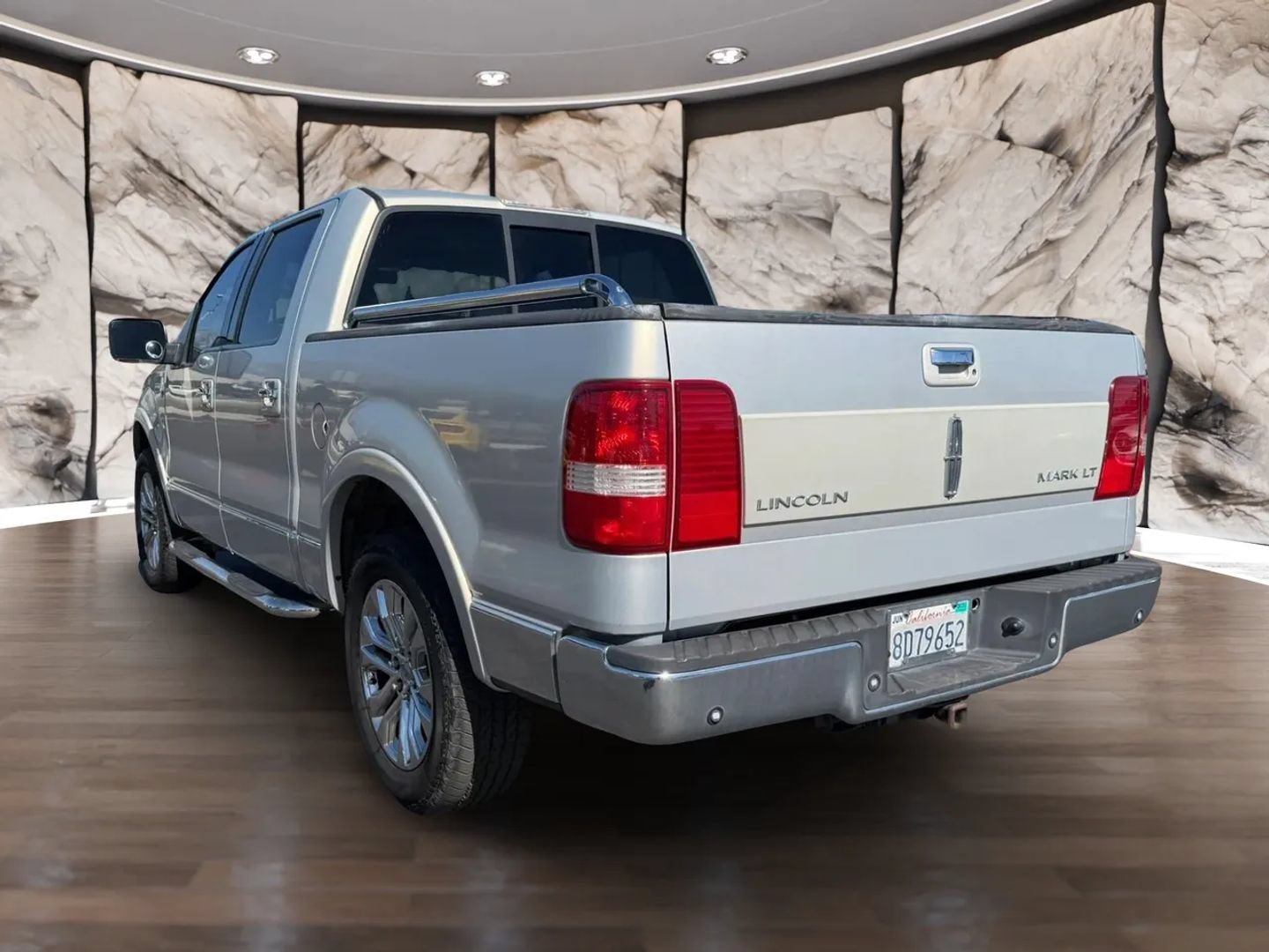 Used 2006 Lincoln Mark LT 2WD image 8