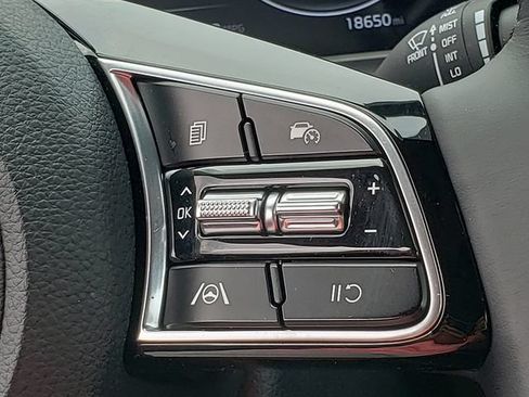 Certified 2024 Kia Seltos EX AWD/4WD image 19