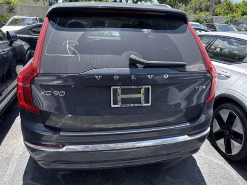 Used 2025 Volvo XC90 T8 Plus w/ Protection Package Premier AWD/4WD image 5